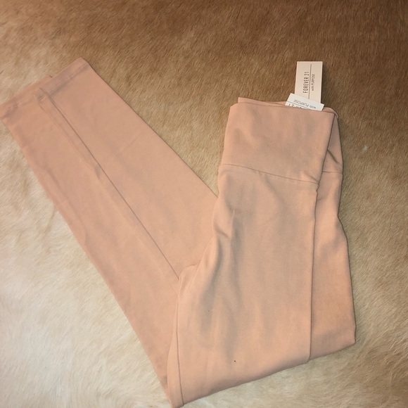 Sale! 4/$20 NWT Forever 21 with purpose S legging -read detail - Picture 1 of 5